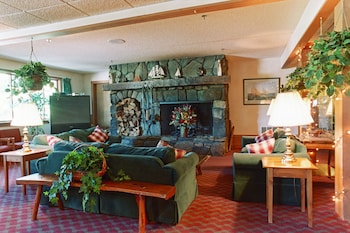 commodores inn