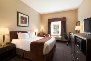 Days Inn By Wyndham Innisfail,Red Deer>>Innisfail,3 star
