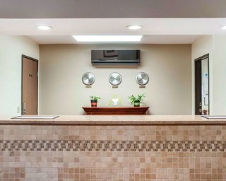 Econo Lodge,Lansing>>Ithaca,2 star