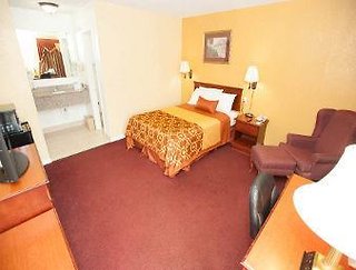 travelodge by wyndham jackson i 40 exit 82