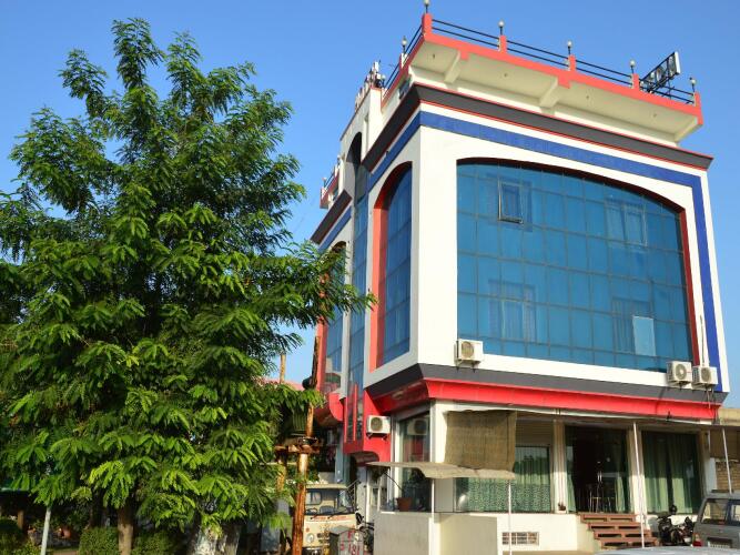 hotel mansarovar palace