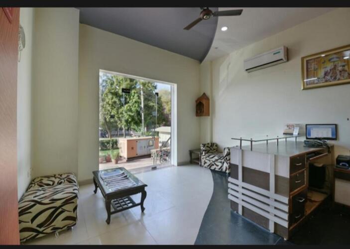 hotel mansarovar palace