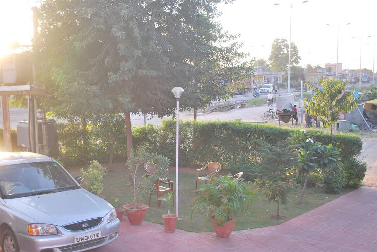 hotel mansarovar palace