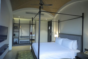 radisson resort and spa kandla