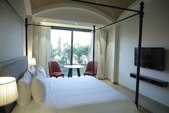 radisson resort and spa kandla