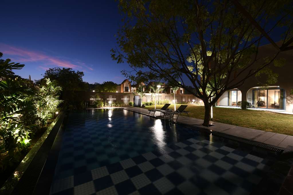 radisson resort and spa kandla