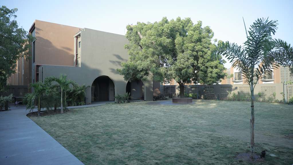 radisson resort and spa kandla