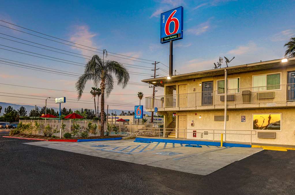 motel 6 san bernardino ca south