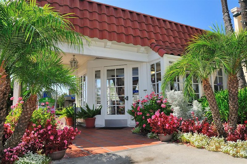 lamplighter inn and suites at sdsu