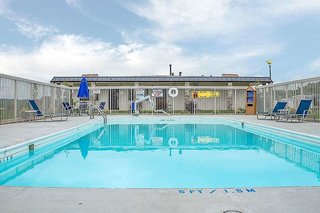 Quality Inn,Ohio>>Cambridge,3 star