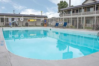 Quality Inn,Ohio>>Cambridge,3 star