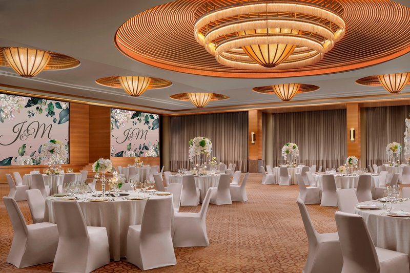the ritz carlton millenia singapore sg clean