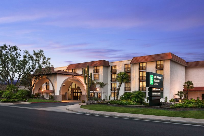 Embassy Suites By Hilton Scottsdale Resort