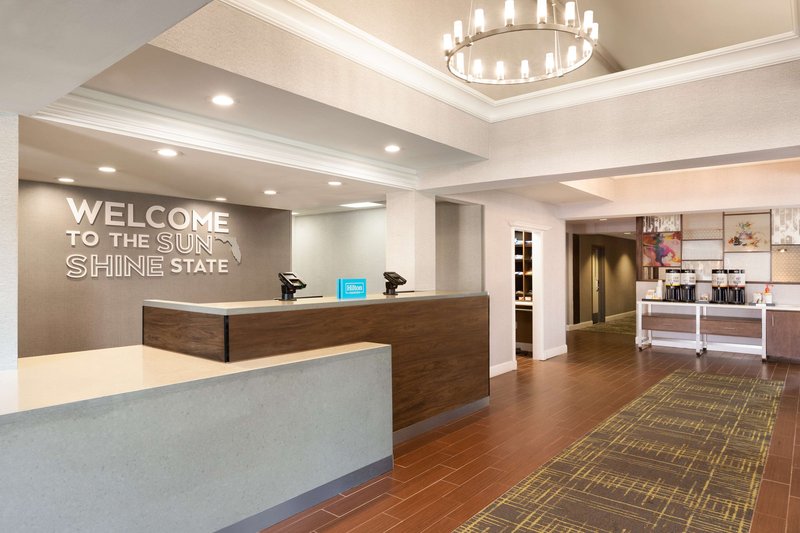 hampton inn and suites ft lauderdale arpt south cruise port