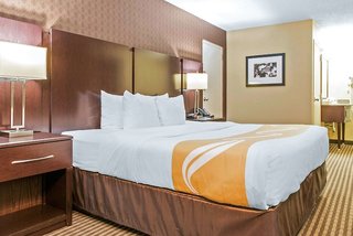 festus inn
