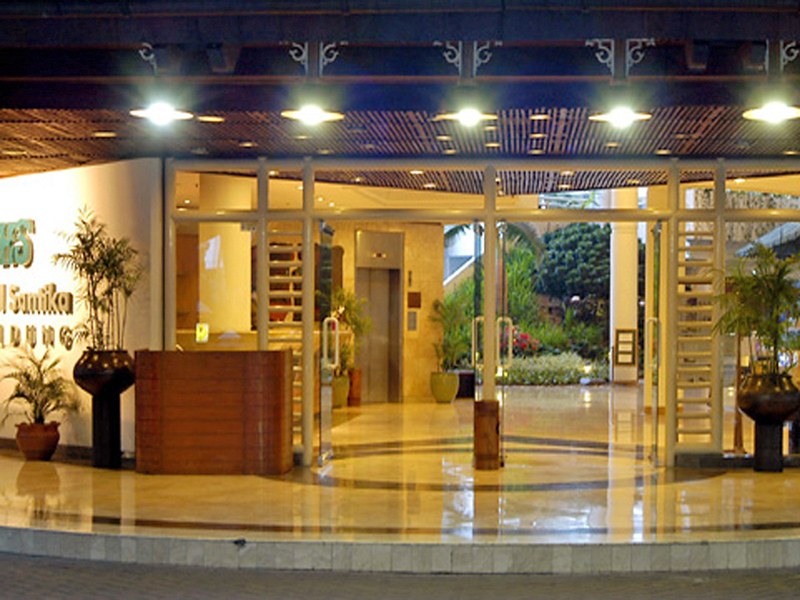 hotel santika bandung