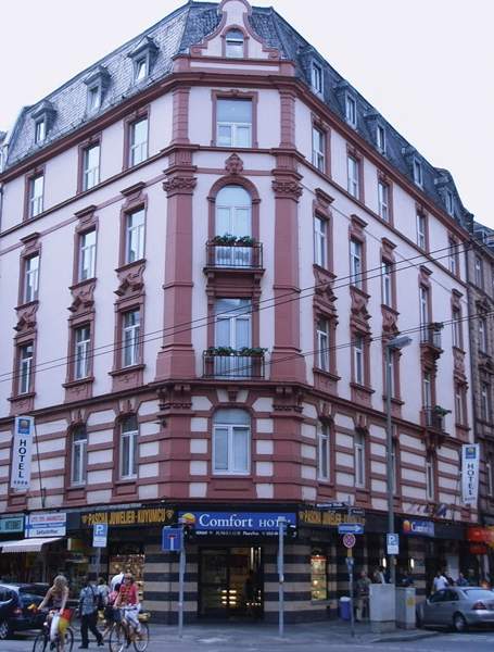 comfort hotel frankfurt central station