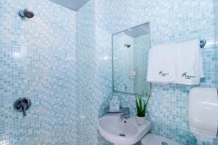 fragrance hotel classic