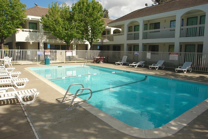 motel 6 santa rosa ca north