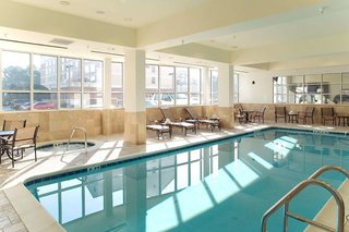 Hampton Inn & Suites Savannah/Midtown,Midtown>>Garden City,3 star