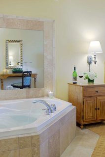 hampton inn and suites savannah midtown