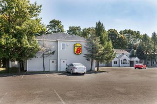 super 8 by wyndham schenectady albany area