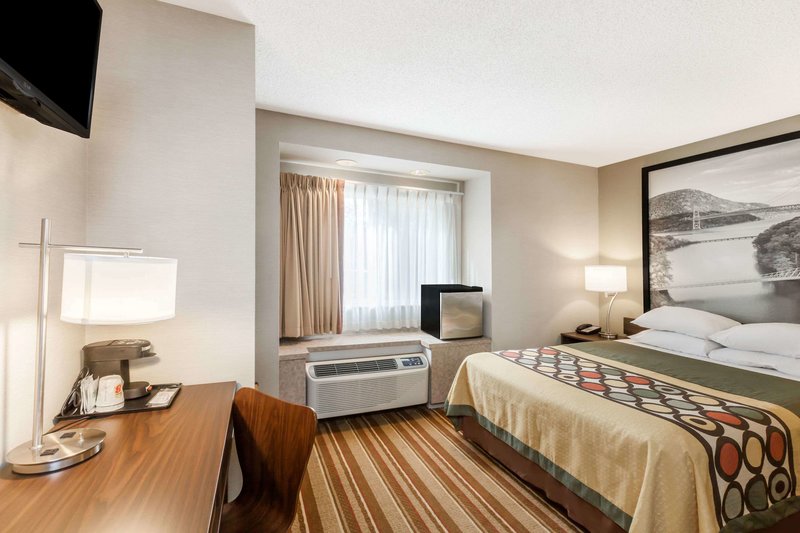 super 8 by wyndham schenectady albany area