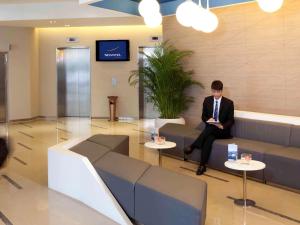 Novotel Shenzhen Watergate,1019 Shennan Zhong Rd,4 star
