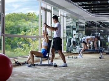 mission hills resort dongguan