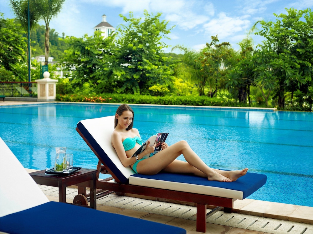 mission hills resort dongguan