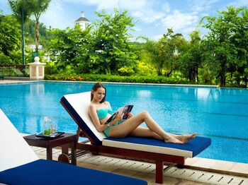 mission hills resort dongguan