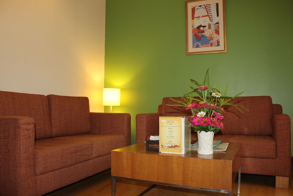 the seasons bangkok huamark