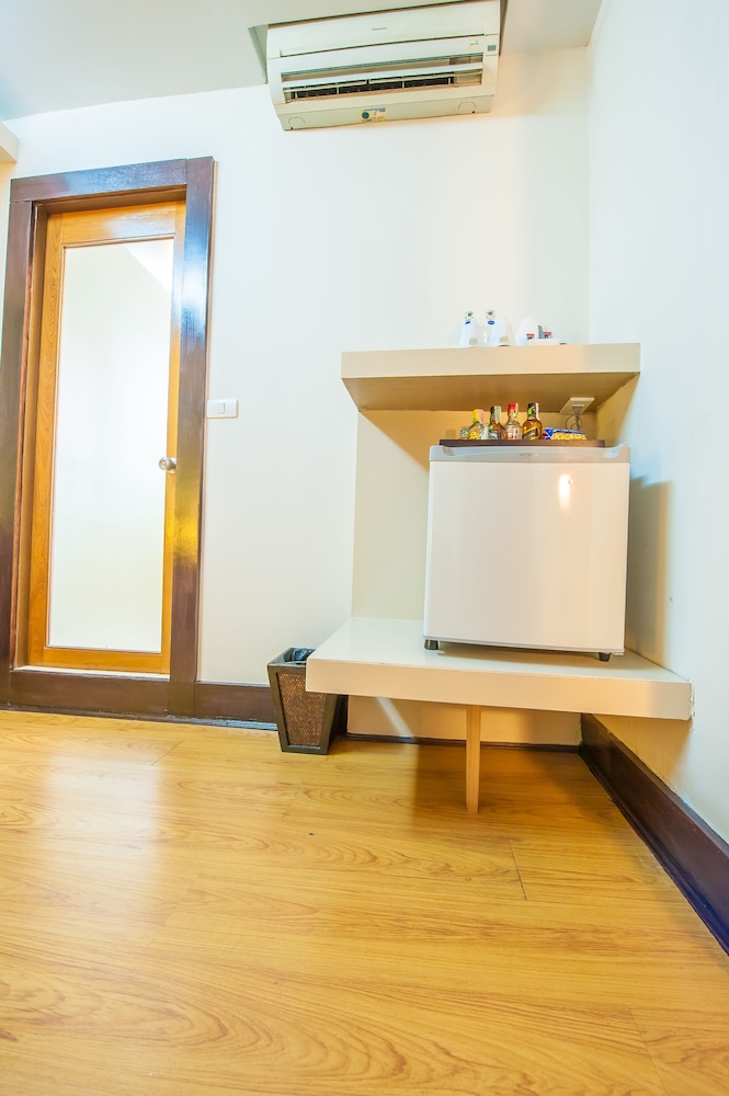 the seasons bangkok huamark