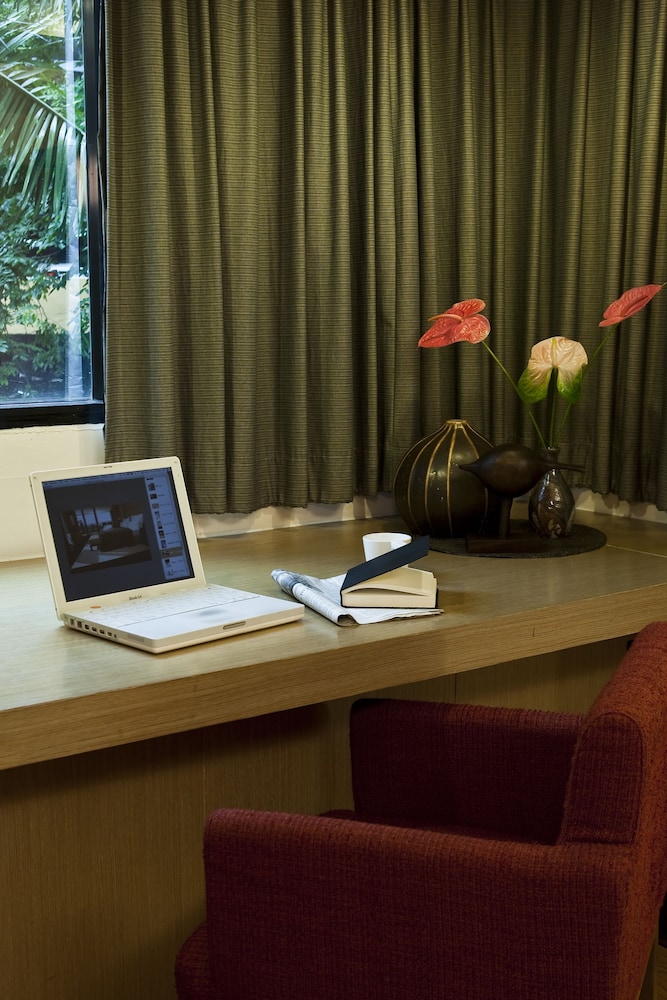 the seasons bangkok huamark