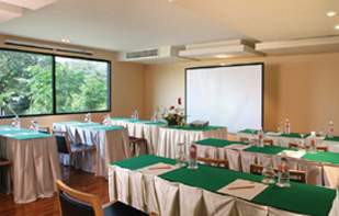 the seasons bangkok huamark