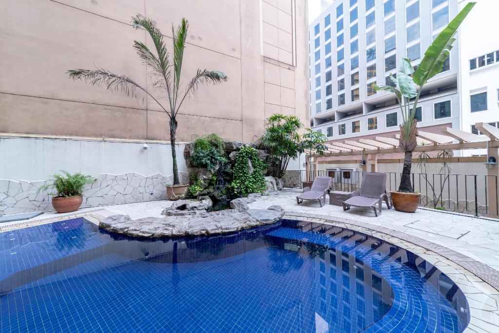 hotel bencoolen bencoolen street
