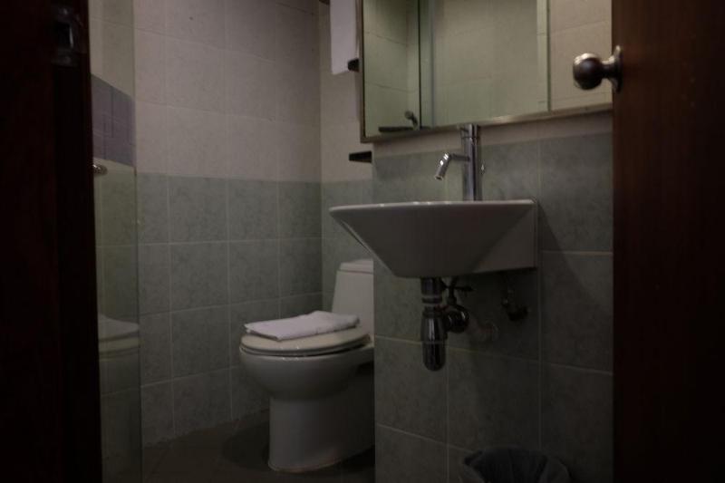hotel bencoolen bencoolen street