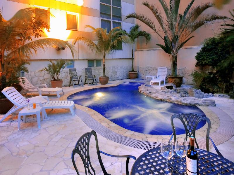 hotel bencoolen bencoolen street