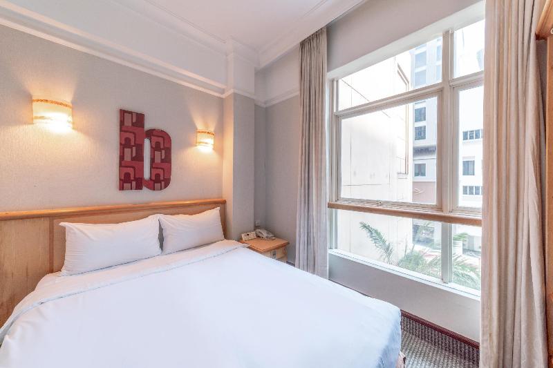 hotel bencoolen bencoolen street