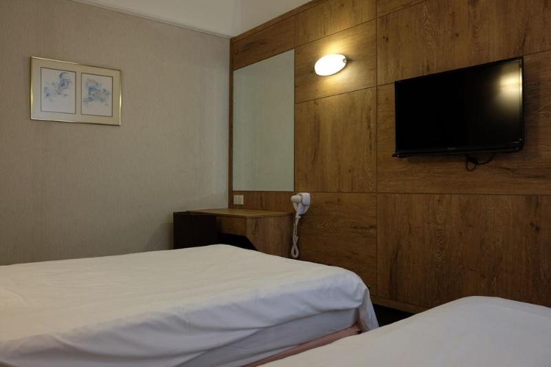 hotel bencoolen bencoolen street