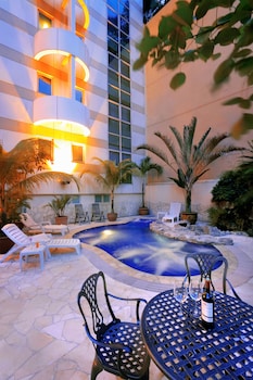 hotel bencoolen bencoolen street