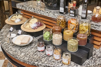 conrad singapore orchard