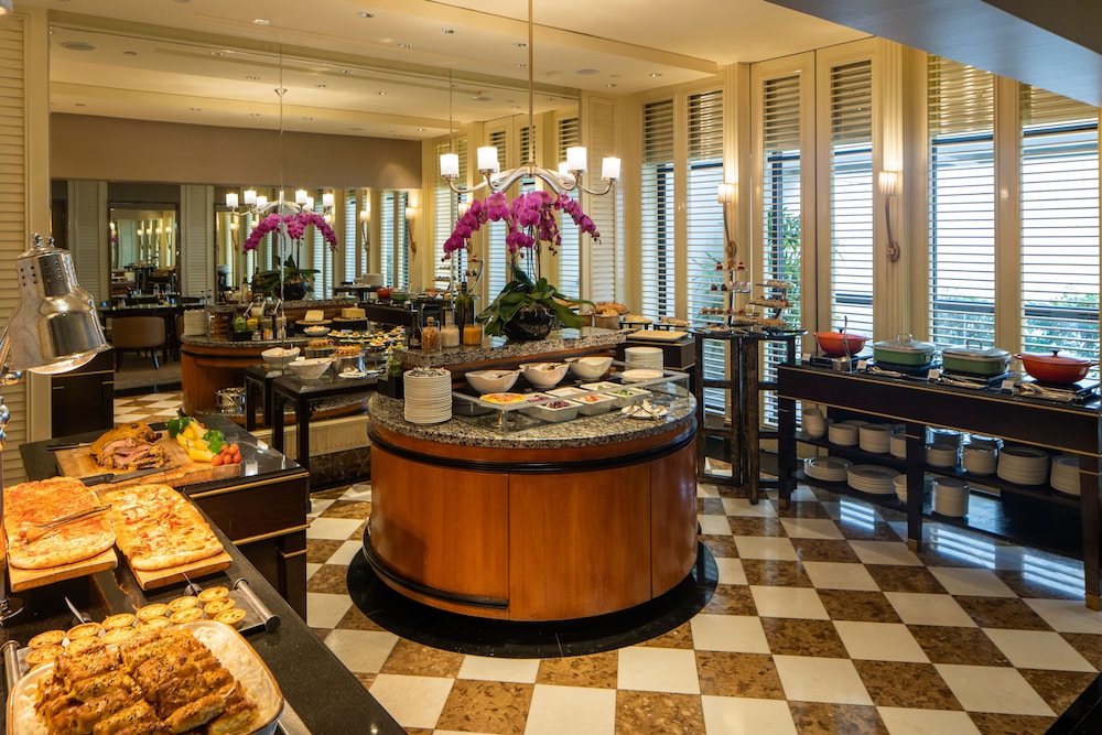 conrad singapore orchard