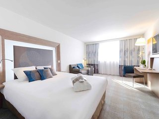 novotel avignon nord