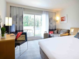 novotel avignon nord