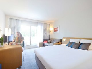 novotel avignon nord