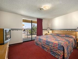 super 8 by wyndham springdale ar