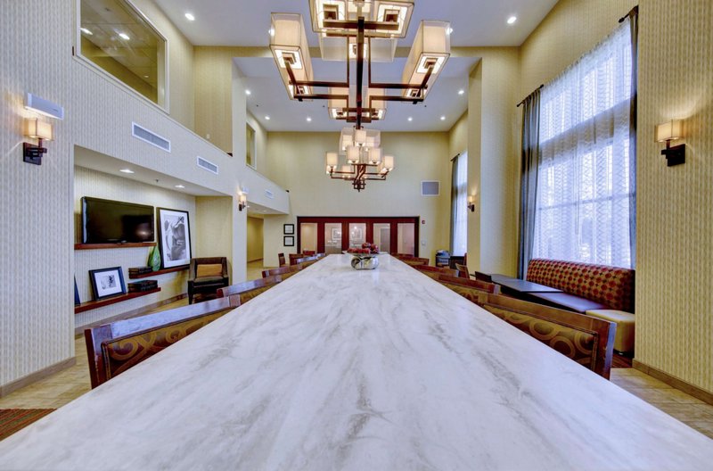 hampton inn and suites harrisburg north