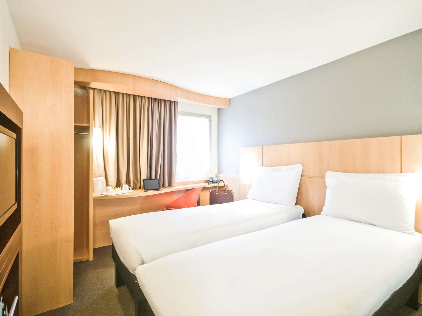 ibis london heathrow airport