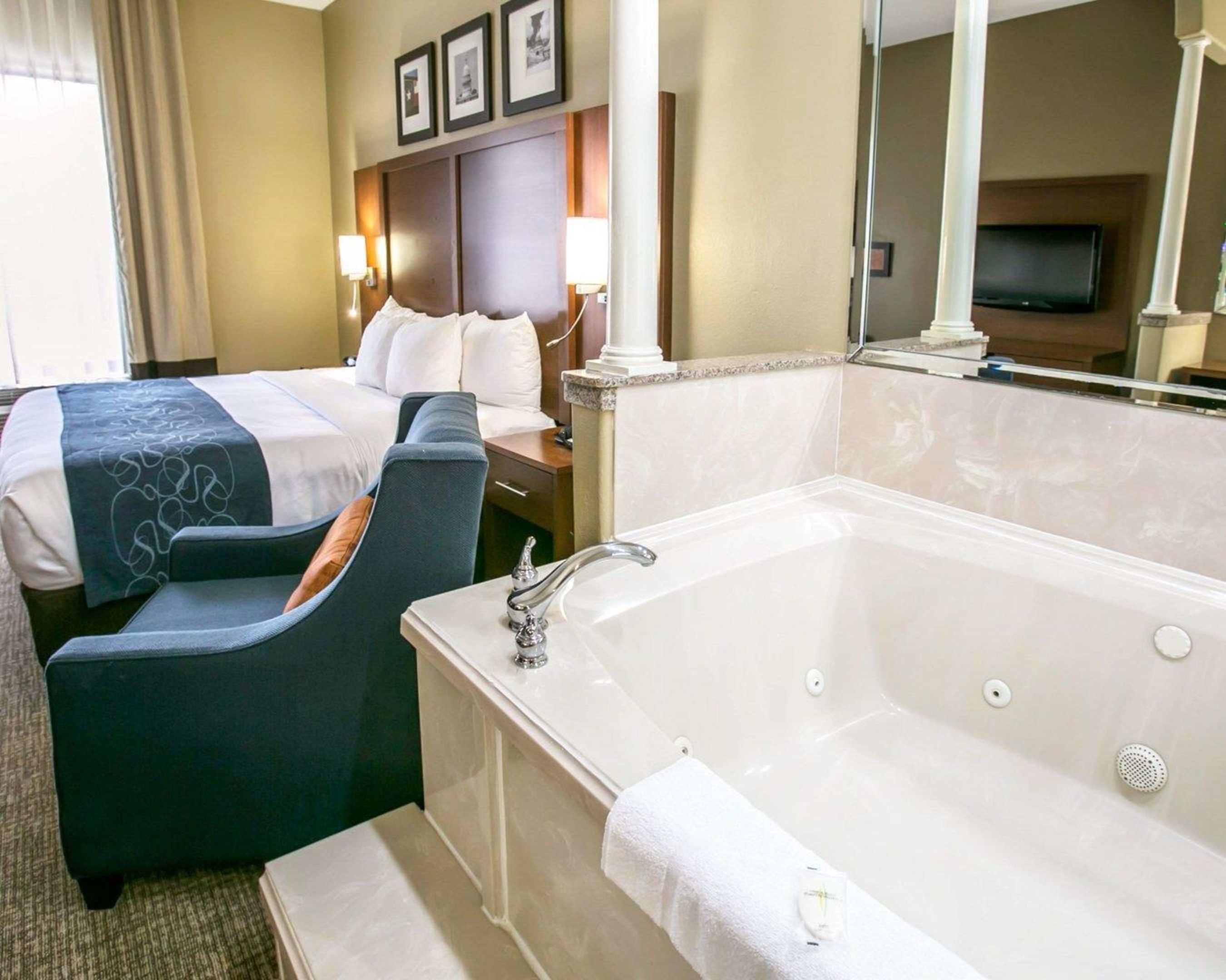 comfort suites houston nw vintage park